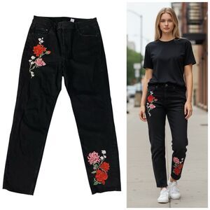 H&M Jeans Booty Fit Womens Size 14 Black Embroidery Floral Pants High Rise